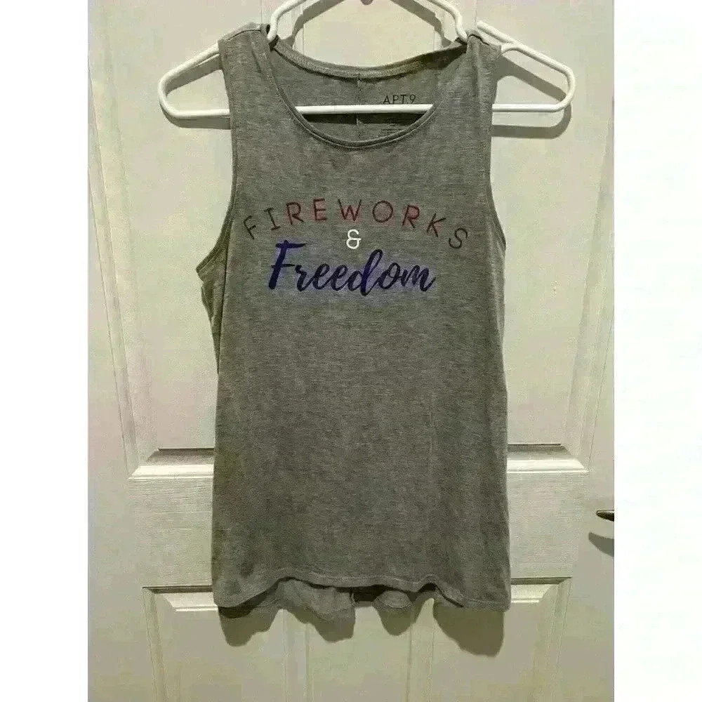 Gray Graphic Print Tank Top “Fireworks & Freedom” Small